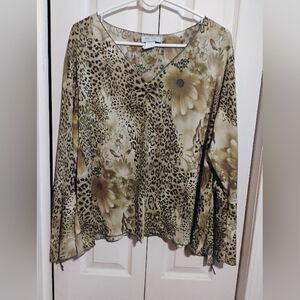 Jamie Nicole Vintage Animal Floral Print Bell Sleeve Blouse Size 3x